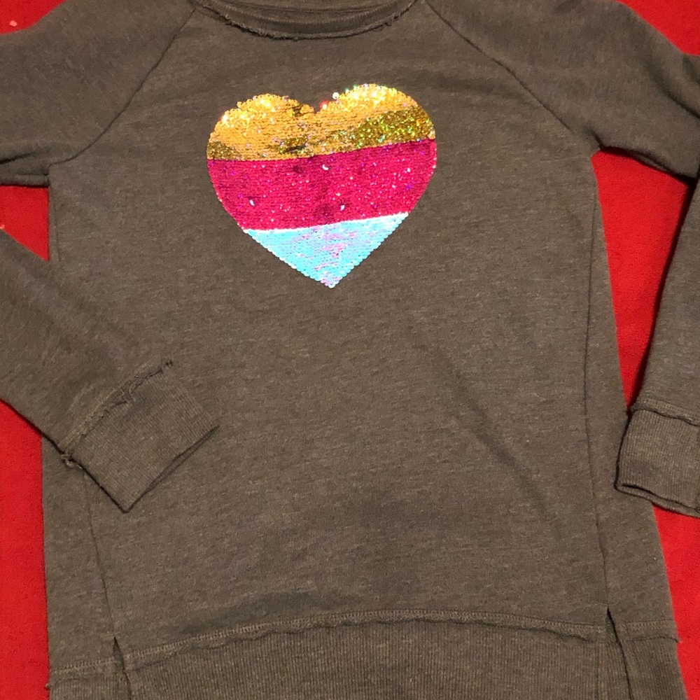 Flip sequence sweatshirt